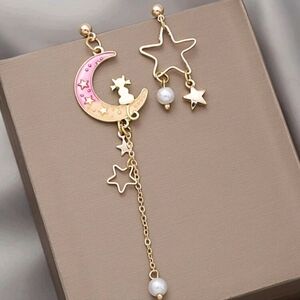 ✨️3 FOR $28✨️🆕️🐱🌜PINK MOON & CAT MISMATCHED EARRING SET🌛🐱